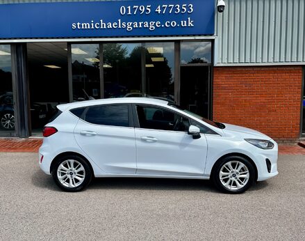 Ford Fiesta TITANIUM MHEV 10