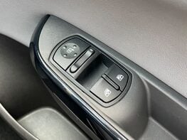 Vauxhall Corsa SE 43
