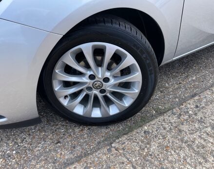 Vauxhall Corsa SE 3