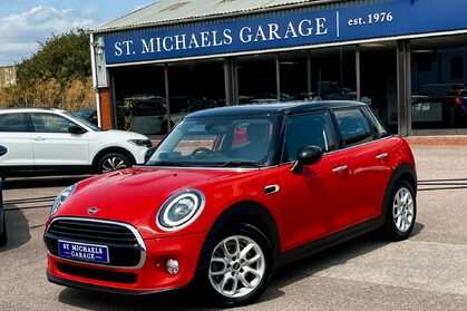 Mini Hatch COOPER CLASSIC