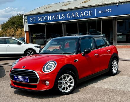 Mini Hatch COOPER CLASSIC 1
