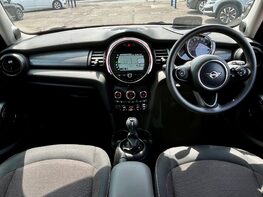 Mini Hatch COOPER CLASSIC 2