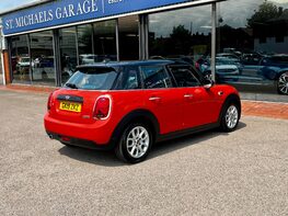 Mini Hatch COOPER CLASSIC 8