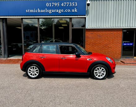 Mini Hatch COOPER CLASSIC 10