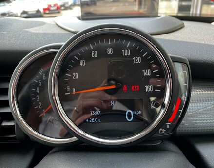 Mini Hatch COOPER CLASSIC 21
