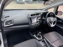 Honda Jazz I-VTEC SPORT NAVI 26