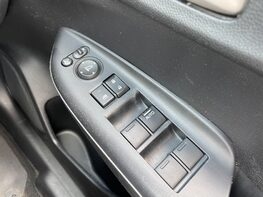 Honda Jazz I-VTEC SPORT NAVI 52