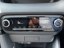 Mazda 2 Hybrid EXCLUSIVE-LINE 44