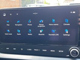 Hyundai BAYON T-GDI PREMIUM DCT MHEV 34