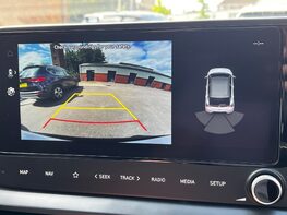 Hyundai BAYON T-GDI PREMIUM DCT MHEV 32