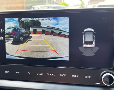 Hyundai BAYON T-GDI PREMIUM DCT MHEV 32