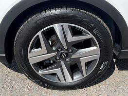 Hyundai BAYON T-GDI PREMIUM DCT MHEV 16