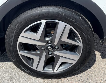Hyundai BAYON T-GDI PREMIUM DCT MHEV 15