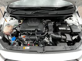 Hyundai BAYON T-GDI PREMIUM DCT MHEV 7
