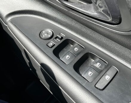 Hyundai BAYON T-GDI PREMIUM DCT MHEV 52