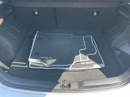 Toyota Auris VVT-I ICON TECH 56