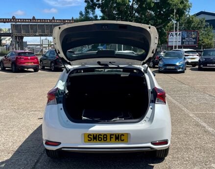 Toyota Auris VVT-I ICON TECH 55