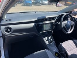 Toyota Auris VVT-I ICON TECH 30