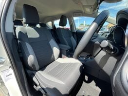 Toyota Auris VVT-I ICON TECH 51