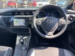 Toyota Auris VVT-I ICON TECH 18