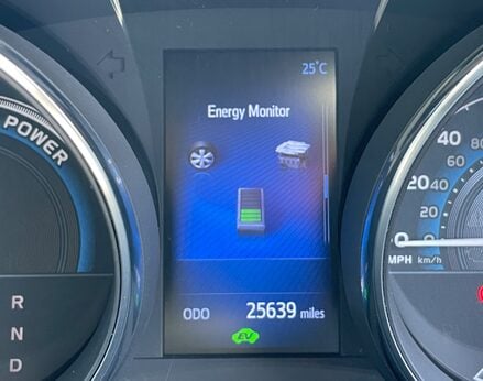 Toyota Auris VVT-I ICON TECH 22