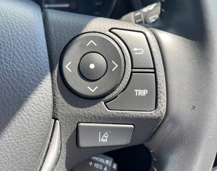 Toyota Auris VVT-I ICON TECH 44
