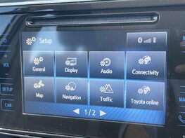 Toyota Auris VVT-I ICON TECH 36