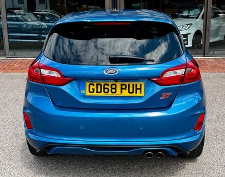 Ford Fiesta ST-3 6