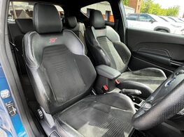 Ford Fiesta ST-3 59