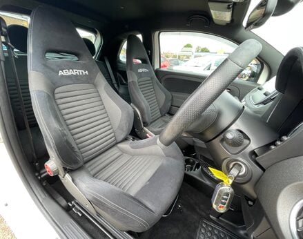 Abarth 500 595 COMPETIZIONE 49