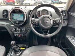 Mini Countryman COOPER CLASSIC 18