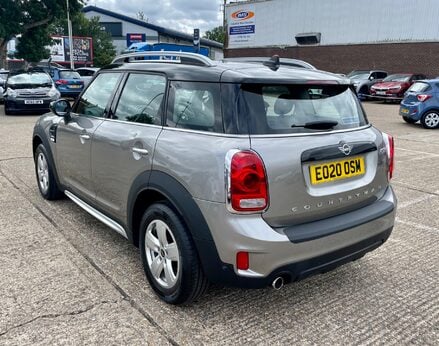 Mini Countryman COOPER CLASSIC 9