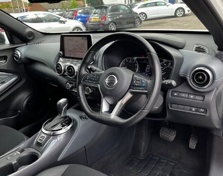 Nissan Juke DIG-T TEKNA DCT 19