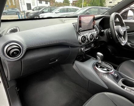 Nissan Juke DIG-T TEKNA DCT 18