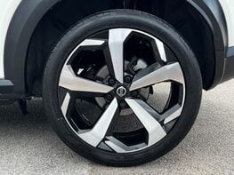 Nissan Juke DIG-T TEKNA DCT 14