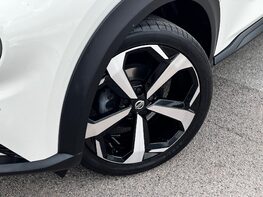 Nissan Juke DIG-T TEKNA DCT 3