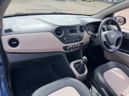 Hyundai i10 S BLUE DRIVE 22