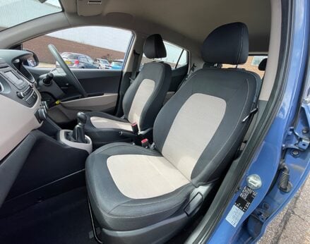 Hyundai i10 S BLUE DRIVE 38