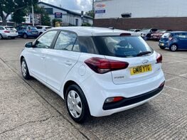 Hyundai i20 MPI S-CONNECT 9