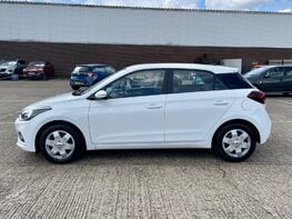 Hyundai i20 MPI S-CONNECT 11