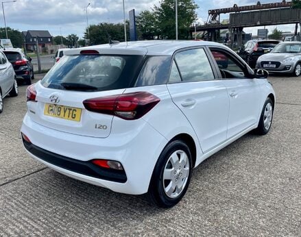 Hyundai i20 MPI S-CONNECT 8