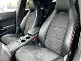Mercedes-Benz CLA Class CLA 200 AMG LINE NIGHT EDITION 64