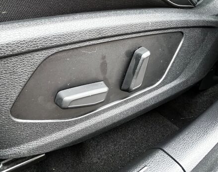 Kia Sportage LAUNCH EDITION ISG 64