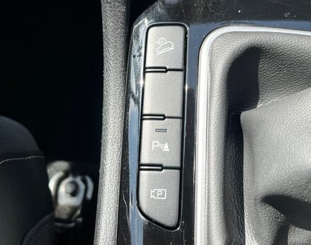Kia Sportage LAUNCH EDITION ISG 52