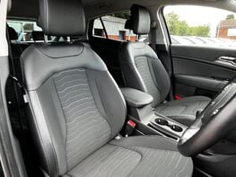 Kia Sportage LAUNCH EDITION ISG 62