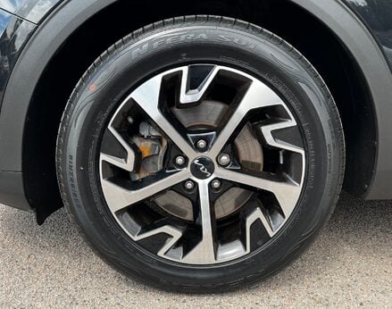 Kia Sportage LAUNCH EDITION ISG 13