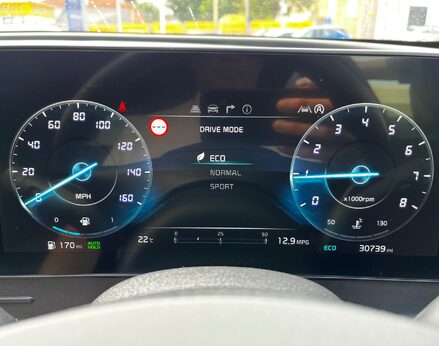 Kia Sportage LAUNCH EDITION ISG 22