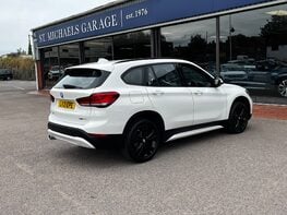 BMW X1 SDRIVE18I SPORT 8
