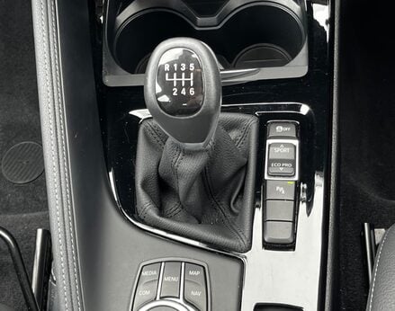 BMW X1 SDRIVE18I SPORT 52