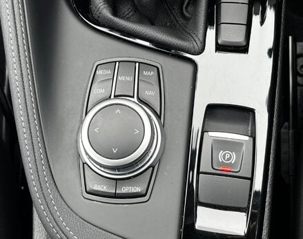 BMW X1 SDRIVE18I SPORT 51